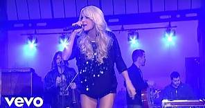 Carrie Underwood - Before He Cheats (Live on Letterman)