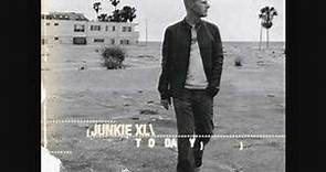Junkie XL Feat. Eletrocute - Mad Pursuit
