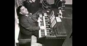 Fats Waller & His Rhythm - (Oh Suzannah) Dust Off That Old Pianna [March 6, 1935]