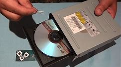 how to manually open a dvd and a cd player with a paper clip without power