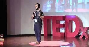 ¿CÓMO ENTRENAR EL CEREBRO Y CREAR SUPER-HUMANOS?: INGENIERIA DE UN FUTURO | Yakup Kakur | TEDxUPP