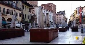 Piazza Erbe - Inside Verona