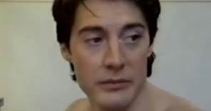 . . Enjoy this adorable interview with a very young Kyle MacLachlan talking about how he landed the coveted role of Paul Atreides in David Lynch’s Dune. Kyle was interviewed in Tacoma, Washington while he was doing a play called “Mass Appeal”. Kyle was only 23 years old during filming . . . . . . #babygirl #kylemaclachlan #dune #davidlynch #paulatreides #dune1984 #kale #twinpeaks #twinpeaksthereturn #firewalkwithme #dalecooper #adorable #cute #interview #instagood #video #videooftheday #funny #s
