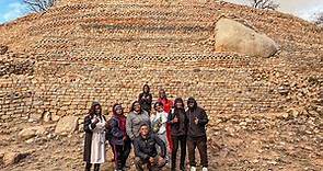 😮 It is mind blowing how the stone structures of Khami in Zimbabwe were built | The Kings court