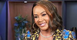 Vivica A. Fox Reacts to Her Biggest Roles and Turning 60 | ET’s Retrospective