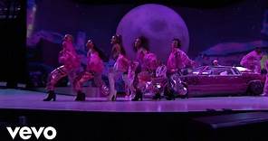 Ariana Grande - 7 rings (Live From The Billboard Music Awards / 2019)