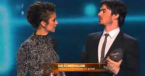 Ian Somerhalder and Nina Dobrev win People's Choice Award (Legendado)