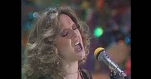Loretta Goggi - 'Maledetta primavera' - Sanremo 1981 - Remastered HD