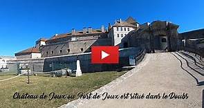 Le fort de Joux est situé dans le Doubs, dans le massif du Jura.