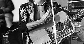 Flashback: See Gram Parsons, Emmylou Harris Sing 'Six Days on the Road'