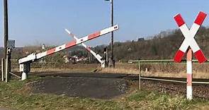 Bahnübergang Crossen an der Elster //Railroad crossing// Spoorwegovergang