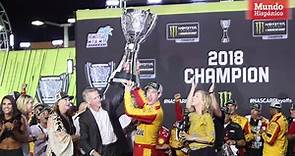 Joey Logano nuevo campeón de NASCAR