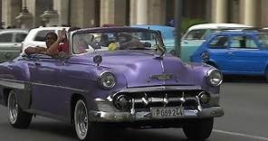 El atractivo turístico de los coches cubanos
