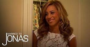 In the Limelight | Married to Jonas | E!