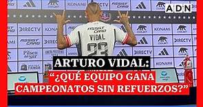 Arturo Vidal en conferencia de prensa tras ser presentado en Colo Colo