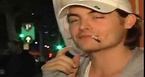 Kevin Zegers Smoking