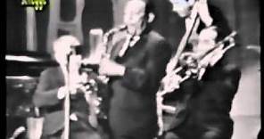 On the Sunny side of the Street - Johnny Hodges 1966.