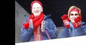 Mette-Marit y Haakon, la familia real noruega esquiando juntos...