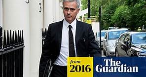 José Mourinho signs contract to become Manchester United manager