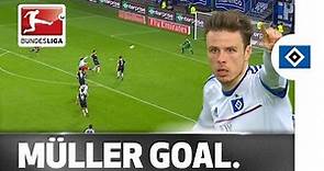 Wonder Goal - Nicolai Müller Secures a Point for Hamburg