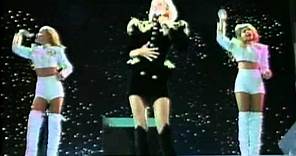 Festival de Viña 1990, Xuxa, Todo el mundo esta feliz