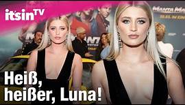 Luna Schweiger zeigt fast alles bei „Manta, Manta 2“-Premiere | It's in TV