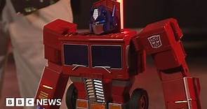 How does Transformers’ robot Optimus Prime work? – BBC News