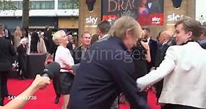 Funny Rhys Ifans, greets Tom Glynn Carney and Ewan Mitchell at the 'House Of The Dragon' premiere 😍🤣