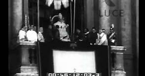 Sua santità Pio XI in sedia gestatoria [1] [1933]