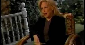Bette Midler - Behind The Scenes of " Drowning Mona "
