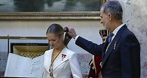La Princesa Leonor recibe las medallas del Congreso y Senado