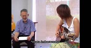 Toshio Suzuki e Meiko Haigou che cantano "Sai mi fan schifo le more"
