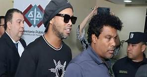 Ronaldinho Gaúcho é preso no Paraguai