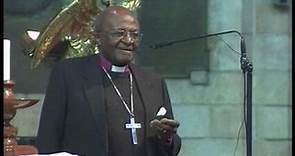 Desmond Tutu, símbolo da luta contra o apartheid e Nobel da Paz, morre aos 90 anos