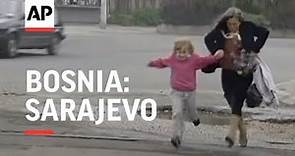 BOSNIA: SARAJEVO: SERB SNIPERS WOUND 8 PEOPLE