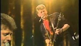 Ronnie Burns performing Smiley Live 1987