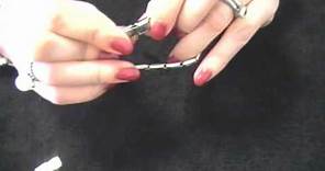 How to Add & Remove Nomination Bracelet Charms
