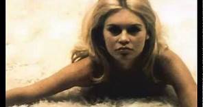 Brigitte Bardot - Tu veux ou tu veux pas (HD)