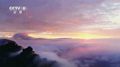 高耸入云清幽孤傲，说它是“贵州第一山”不为过：梵净山总是美的太惊艳