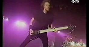 Megadeth — David Ellefson bass solo (Live — Seoul 1998)