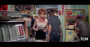 Stella Stevens in THE COURTSHIP OF EDDIE'S FATHER