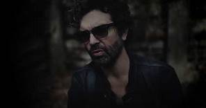 Doyle Bramhall II “Love and Pain” (Official Music Video)