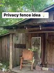 Build a privacy fence #whosoeversouth #farmlife #fencedesign | Whosoever South
