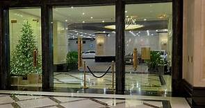 【爆玻璃】尖沙咀酒店地庫玻璃門突爆裂　6名職員受傷送院 - 香港經濟日報 - TOPick - 新聞 - 社會