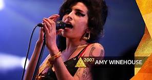 Amy Winehouse - Back To Black (Glastonbury 2007)