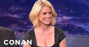 Alice Eve On Her Beautifully Mismatched Eyes | CONAN on TBS