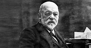 How did Gottlieb Wilhelm Daimler impact the world in 1885?