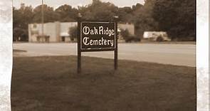 The Haunting With... Oak Ridge Cemetery (ON LOCATION)