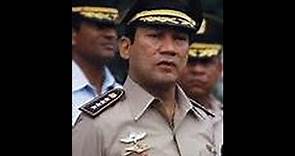 Biography: Manuel Noriega