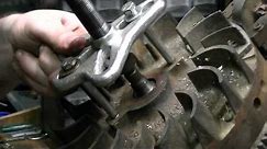 How to Remove (pull) a flywheel on a Briggs and Stratton Engine (any small engine)